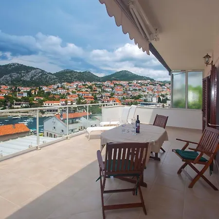 Seaview - Zf Hvar Konukevi 4*